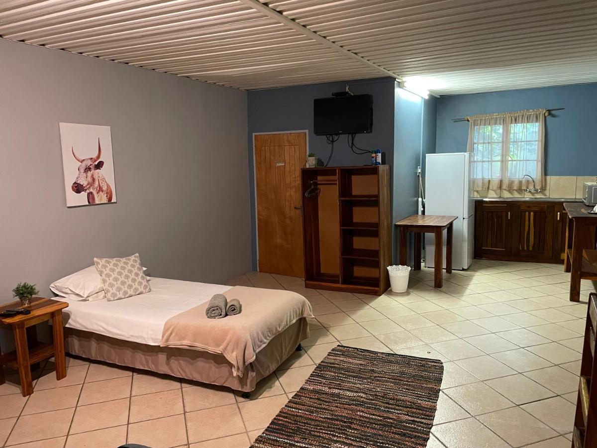 Kololo Guesthouse Katima Mulilo Kültér fotó